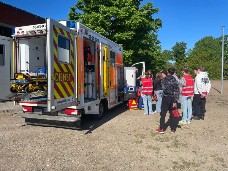 Übung der Schulsanitäter Übung der Schulsanitäter